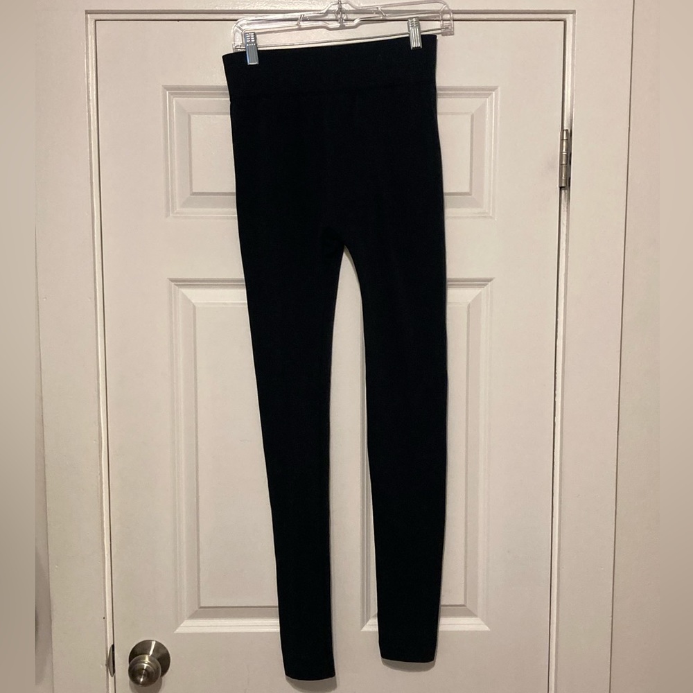Ladies black leggings